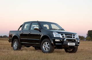 Illustration for article titled Which Chevy Colorado That Isn't, Is Best?